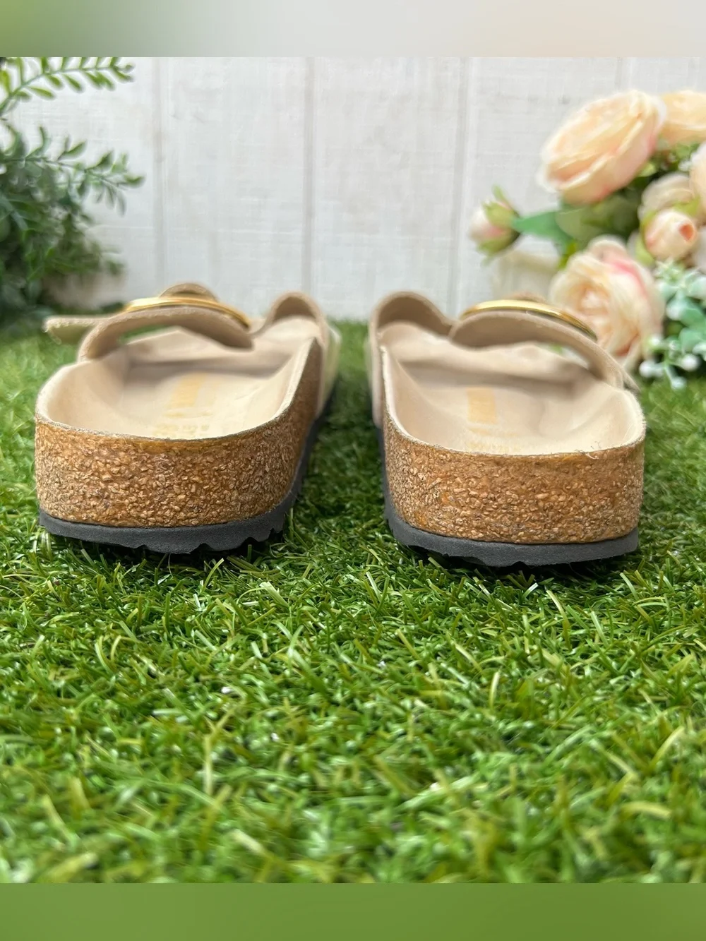 Birkenstock Madrid BIG buckle leather sandal High Shine Ecru 38US 7-7.5 gently